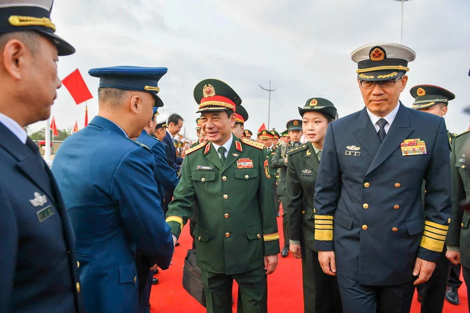 [Ảnh] Thượng tướng Đổng Quân, Bộ trưởng Quốc phòng Trung Quốc chủ trì Lễ đón Đại tướng Phan Văn Giang và Đoàn đại biểu Việt Nam sang Trung Quốc dự giao lưu