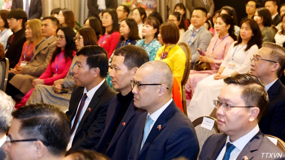 [Ảnh] Tổng Bí thư, Chủ tịch nước gặp gỡ cán bộ, nhân viên Đại sứ quán Việt Nam tại New Zealand