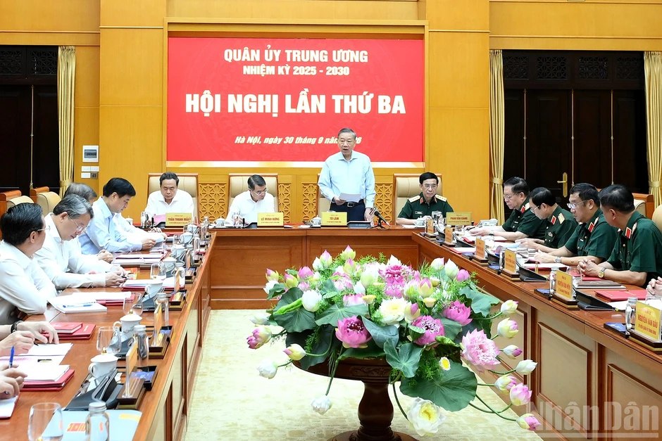 [Ảnh] Tổng Bí thư, Chủ tịch nước Tô Lâm chủ trì Hội nghị Quân ủy Trung ương lần thứ ba