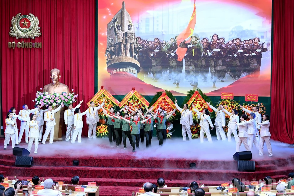 [Ảnh] Tổng Bí thư, Chủ tịch nước Tô Lâm dự Đại hội đại biểu toàn quốc Hội Cựu Công an nhân dân Việt Nam lần thứ II
