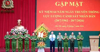 [Ảnh] Tổng Bí thư, Chủ tịch nước Tô Lâm dự Gặp mặt kỷ niệm 64 năm Ngày truyền thống lực lượng Cảnh sát nhân dân