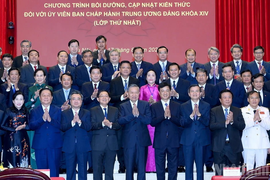 [Ảnh] Tổng Bí thư, Chủ tịch nước Tô Lâm dự Lễ khai mạc Chương trình bồi dưỡng, cập nhật kiến thức đối với Ủy viên Ban Chấp hành Trung ương Đảng khóa XIV