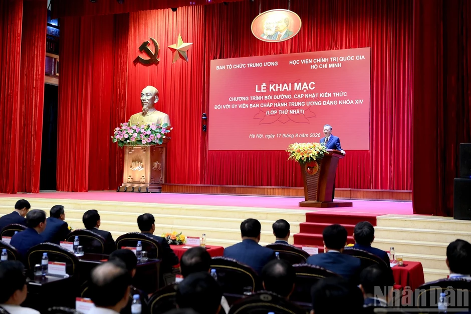 [Ảnh] Tổng Bí thư, Chủ tịch nước Tô Lâm dự Lễ khai mạc Chương trình bồi dưỡng, cập nhật kiến thức đối với Ủy viên Ban Chấp hành Trung ương Đảng khóa XIV