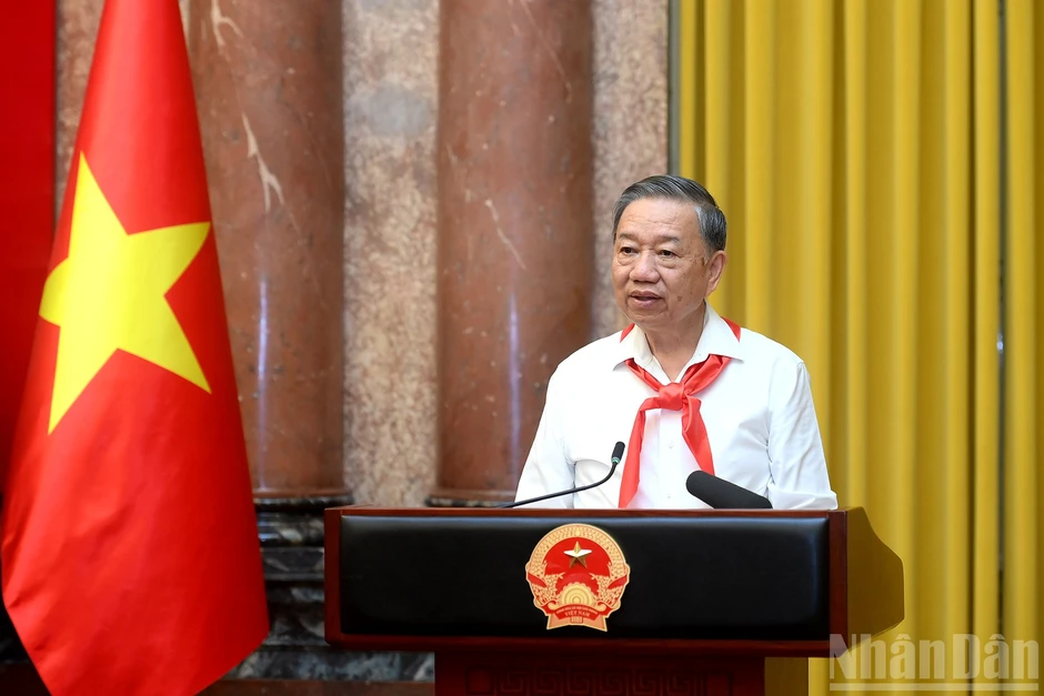 [Ảnh] Tổng Bí thư, Chủ tịch nước Tô Lâm gặp mặt 85 đội viên Đội Thiếu niên Tiền phong Hồ Chí Minh tiêu biểu toàn quốc