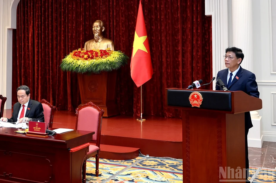 [Ảnh] Tổng Bí thư, Chủ tịch nước Tô Lâm gặp mặt đại biểu Quốc hội là người dân tộc thiểu số