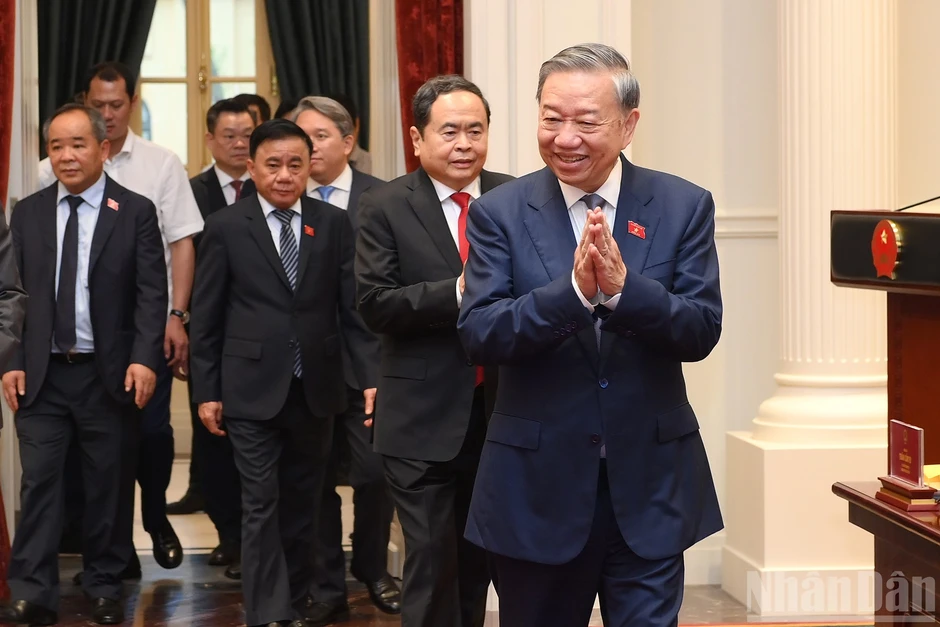 [Ảnh] Tổng Bí thư, Chủ tịch nước Tô Lâm gặp mặt đại biểu Quốc hội là người dân tộc thiểu số
