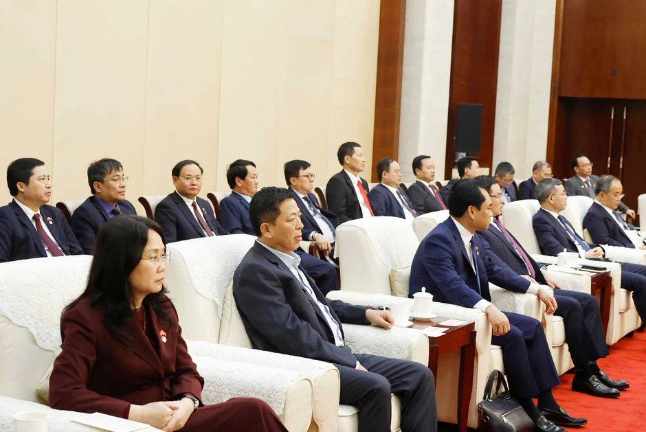 [Ảnh] Tổng Bí thư, Chủ tịch nước Tô Lâm hội kiến Bí thư khu ủy Khu tự trị dân tộc Choang Quảng Tây