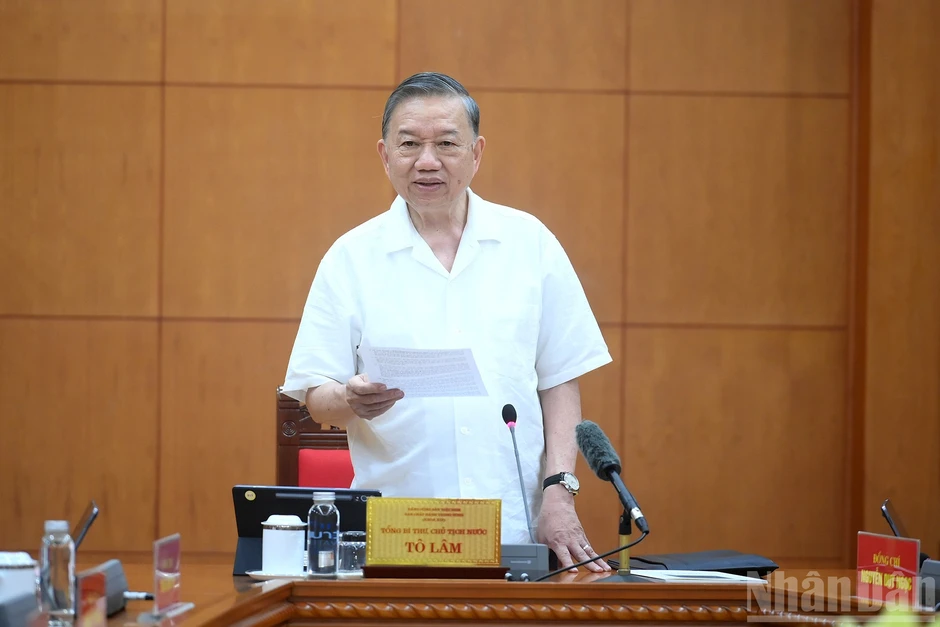 [Ảnh] Tổng Bí thư, Chủ tịch nước Tô Lâm làm việc với Thường trực Ban Chỉ đạo Tổng kết 100 năm Đảng lãnh đạo cách mạng Việt Nam