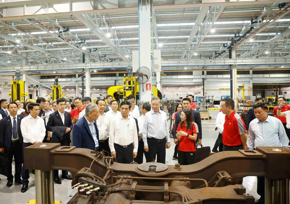 [Ảnh] Tổng Bí thư, Chủ tịch nước Tô Lâm thăm Trung tâm Thử nghiệm Đường sắt Singapore