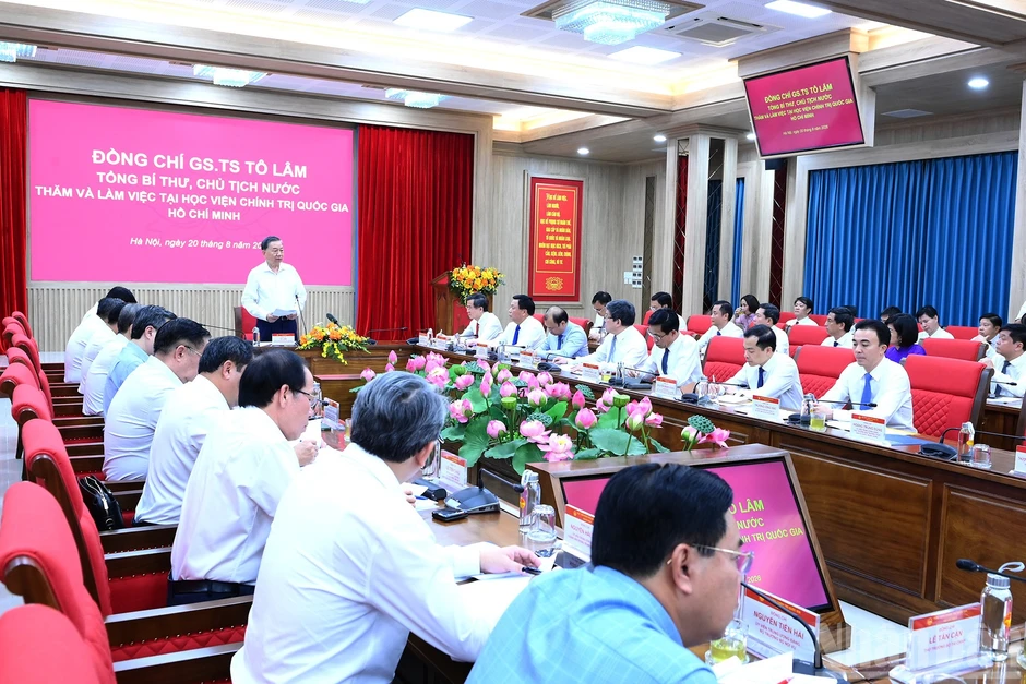 [Ảnh] Tổng Bí thư, Chủ tịch nước Tô Lâm thăm và làm việc tại Học viện Chính trị quốc gia Hồ Chí Minh