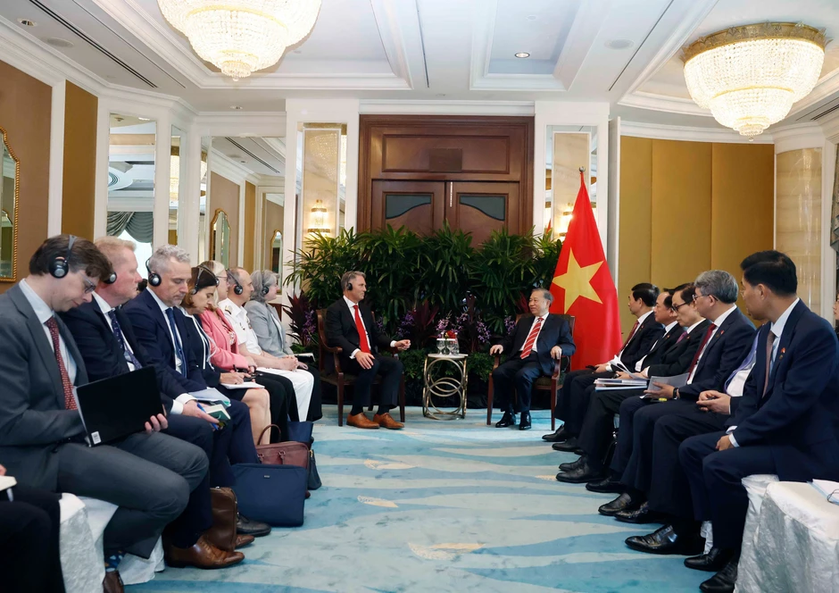 [Ảnh] Tổng Bí thư, Chủ tịch nước Tô Lâm tiếp Phó Thủ tướng, Bộ trưởng Quốc phòng Australia