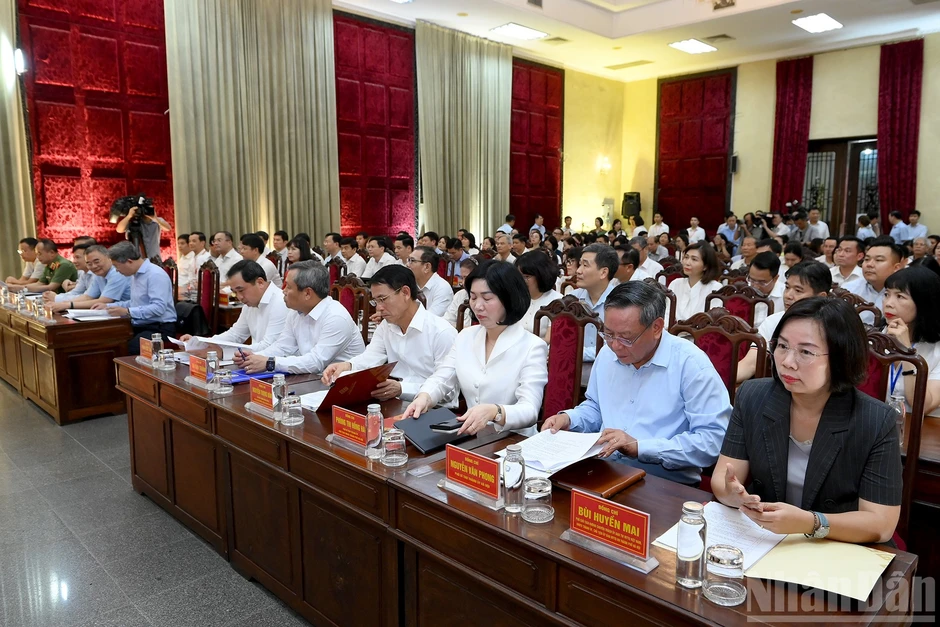 [Ảnh] Tổng Bí thư, Chủ tịch nước Tô Lâm tiếp xúc cử tri thành phố Hà Nội trước kỳ họp thứ hai, Quốc hội khóa XVI