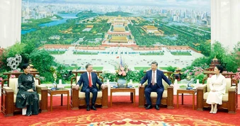 [Ảnh] Tổng Bí thư, Chủ tịch nước Tô Lâm và Phu nhân cùng Tổng Bí thư, Chủ tịch nước Tập Cận Bình và Phu nhân dự tiệc trà