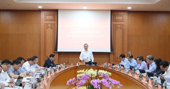 [Ảnh] Tổng Bí thư Tô Lâm chủ trì phiên họp chuyên đề về công nghệ chiến lược