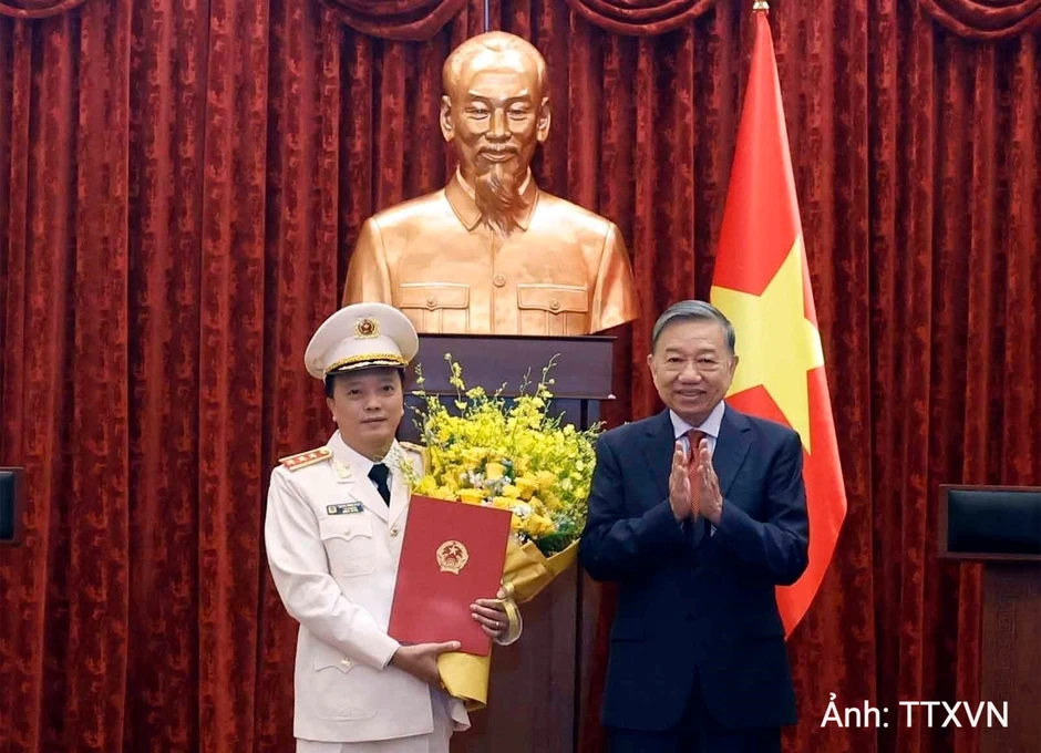 [Ảnh] Trao quyết định thăng Quân hàm Thượng tướng cho sĩ quan Công an Việt Nam