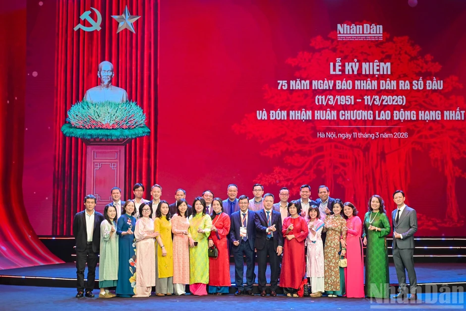 [Ảnh] Tưng bừng Ngày hội của các thế hệ Báo Nhân Dân