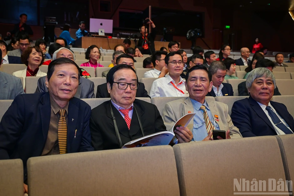 [Ảnh] Tưng bừng Ngày hội của các thế hệ Báo Nhân Dân