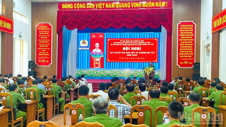 “Bộ não” tinh anh thầm lặng giữ nhịp bình yên vùng Đất Mũi-Cà Mau