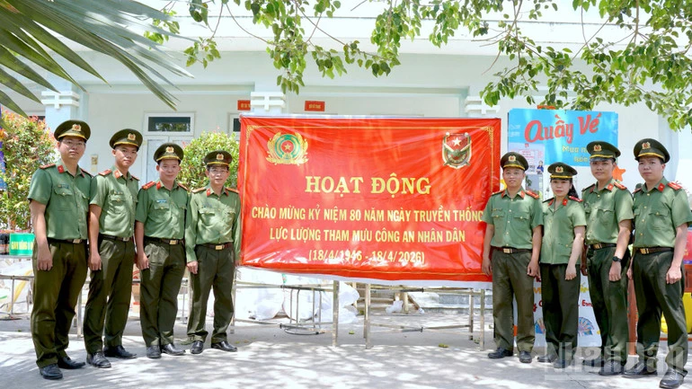 “Bộ não” tinh anh thầm lặng giữ nhịp bình yên vùng Đất Mũi-Cà Mau