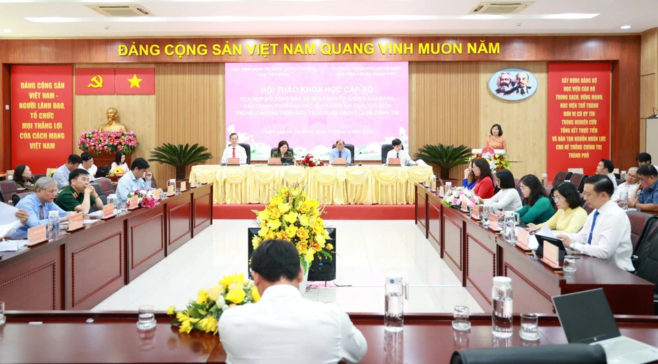 “Chậm một chút là thông tin trái chiều đi nhanh hơn” “Chậm một chút là thông tin trái chiều đi nhanh hơn”