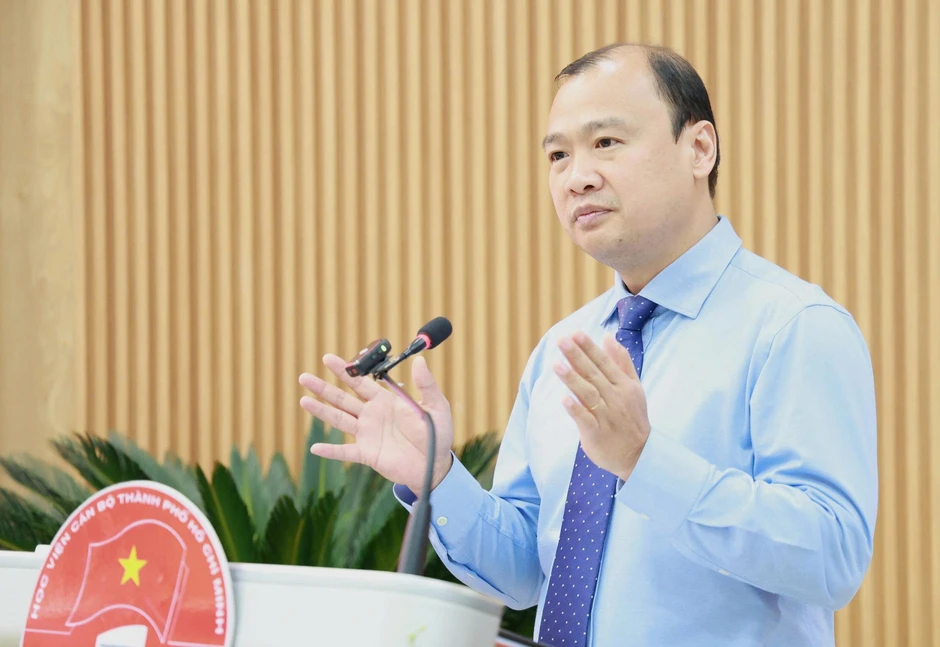 “Chậm một chút là thông tin trái chiều đi nhanh hơn” “Chậm một chút là thông tin trái chiều đi nhanh hơn”