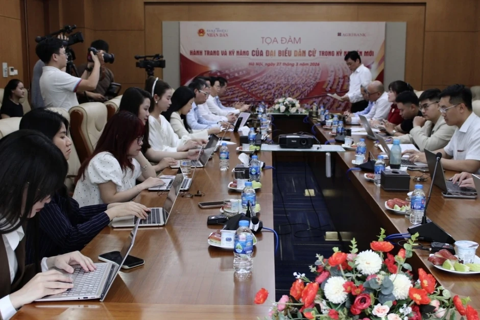 “Hành trang và kỹ năng của đại biểu dân cử trong kỷ nguyên mới”