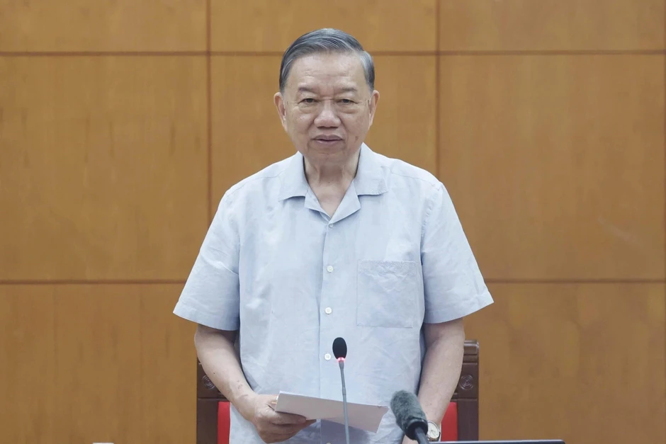 “Không thể phát triển nhanh, bền vững nếu mạnh công nghệ mà yếu thể chế” “Không thể phát triển nhanh, bền vững nếu mạnh công nghệ mà yếu thể chế”