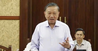 “Nông dân phải thành nông dân số, công nhân phải làm chủ công nghệ”