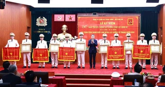 “Quả đấm thép” bảo vệ bình yên vùng biên cương Tây Nam