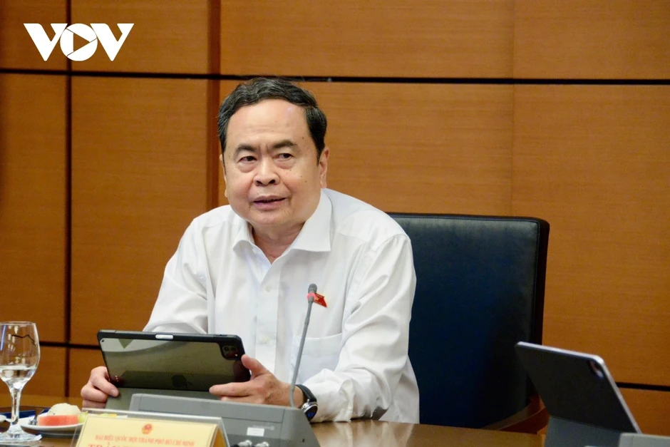 "Cần quy định bắt buộc lấy ý kiến người dân khi đánh giá năng lực của tỉnh" "Cần quy định bắt buộc lấy ý kiến người dân khi đánh giá năng lực của tỉnh"