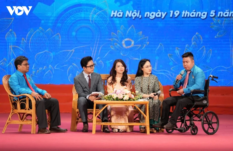 "Học Bác không phải bằng khẩu hiệu mà bằng hành động cụ thể, hiệu quả thực chất"