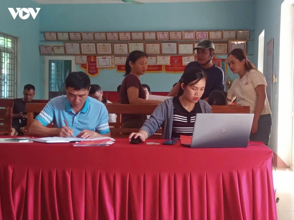 "Hút" người tài về cơ sở, đâu là giải pháp trúng đích? "Hút" người tài về cơ sở, đâu là giải pháp trúng đích?