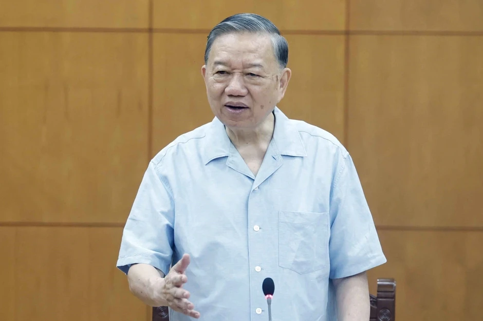 "Nhà nước hỗ trợ giá, cung cấp nhà ở miễn phí cho một số đối tượng" "Nhà nước hỗ trợ giá, cung cấp nhà ở miễn phí cho một số đối tượng"
