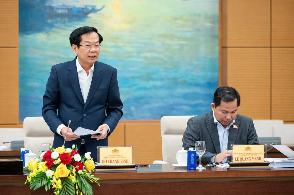 "Quản lý, niêm phong hòm phiếu và tài liệu bầu cử tuyệt đối an toàn"