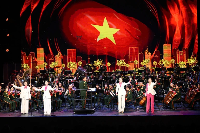 “Thanh âm dưới ánh Mặt trời” - Chương trình nghệ thuật đặc sắc “Thanh âm dưới ánh Mặt trời” - Chương trình nghệ thuật đặc sắc