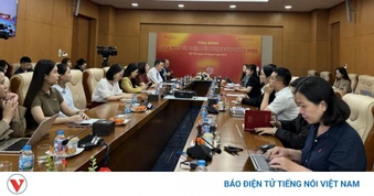 “Từ lá phiếu tín nhiệm đến nghị trường hành động”