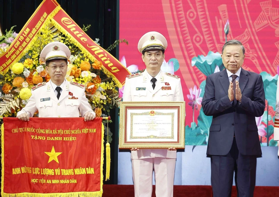 “Ứng dụng mạnh mẽ khoa học công nghệ trong bảo vệ an ninh quốc gia” “Ứng dụng mạnh mẽ khoa học công nghệ trong bảo vệ an ninh quốc gia”