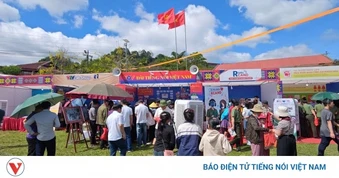 “Vì bình yên bản làng”: Kết nối thông tin chính thống với đồng bào vùng cao Sơn La
