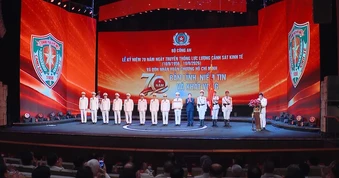 [Video] Chủ tịch Quốc hội Trần Thanh Mẫn: Lực lượng Cảnh sát kinh tế tiếp tục khẳng định là “Lá chắn thép vững chắc” của Đảng, Nhà nước và Nhân dân
