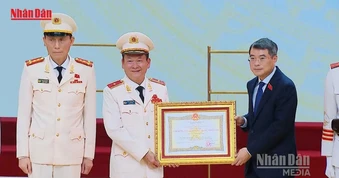 [Video] Thủ tướng Lê Minh Hưng: Công an Hải Phòng cần gắn chặt nhiệm vụ bảo vệ an ninh, an toàn với kiến tạo phát triển