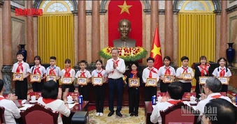 [Video] Tổng Bí thư, Chủ tịch nước Tô Lâm: Thiếu niên, nhi đồng phấn đấu hôm nay là đội viên tốt, mai sau là công dân tốt của đất nước