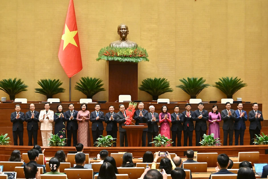 1 ủy viên Bộ Chính trị, 5 ủy viên Trung ương làm Phó Chủ tịch Quốc hội 1 ủy viên Bộ Chính trị, 5 ủy viên Trung ương làm Phó Chủ tịch Quốc hội