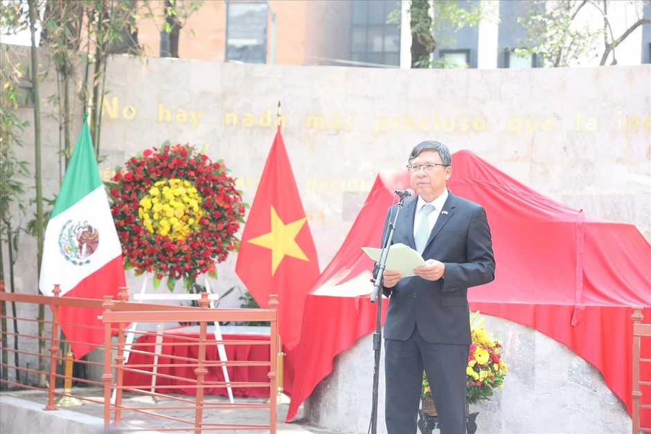 136 năm Ngày sinh Chủ tịch Hồ Chí Minh: Biểu tượng vượt thời gian giữa lòng Mexico 136 năm Ngày sinh Chủ tịch Hồ Chí Minh: Biểu tượng vượt thời gian giữa lòng Mexico