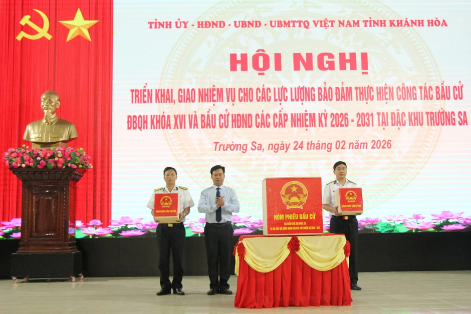 20 khu vực ở Trường Sa bầu cử sớm 20 khu vực ở Trường Sa bầu cử sớm