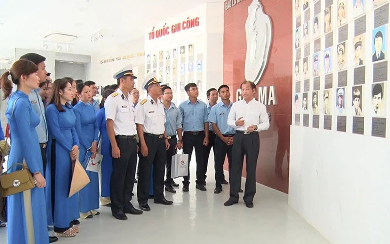 38 năm vang mãi lời thề giữa đảo 38 năm vang mãi lời thề giữa đảo