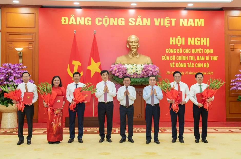 4 Ủy viên Trung ương được điều động, phân công vị trí công tác mới 4 Ủy viên Trung ương được điều động, phân công vị trí công tác mới
