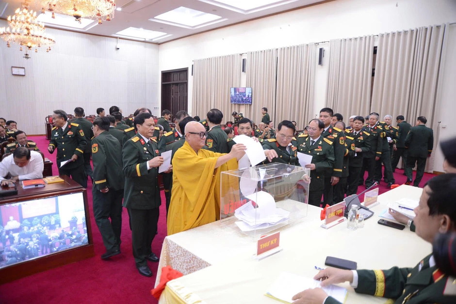 88 đồng chí được bầu vào Ban Chấp hành Trung ương Hội Cựu chiến binh Việt Nam khóa VIII 88 đồng chí được bầu vào Ban Chấp hành Trung ương Hội Cựu chiến binh Việt Nam khóa VIII