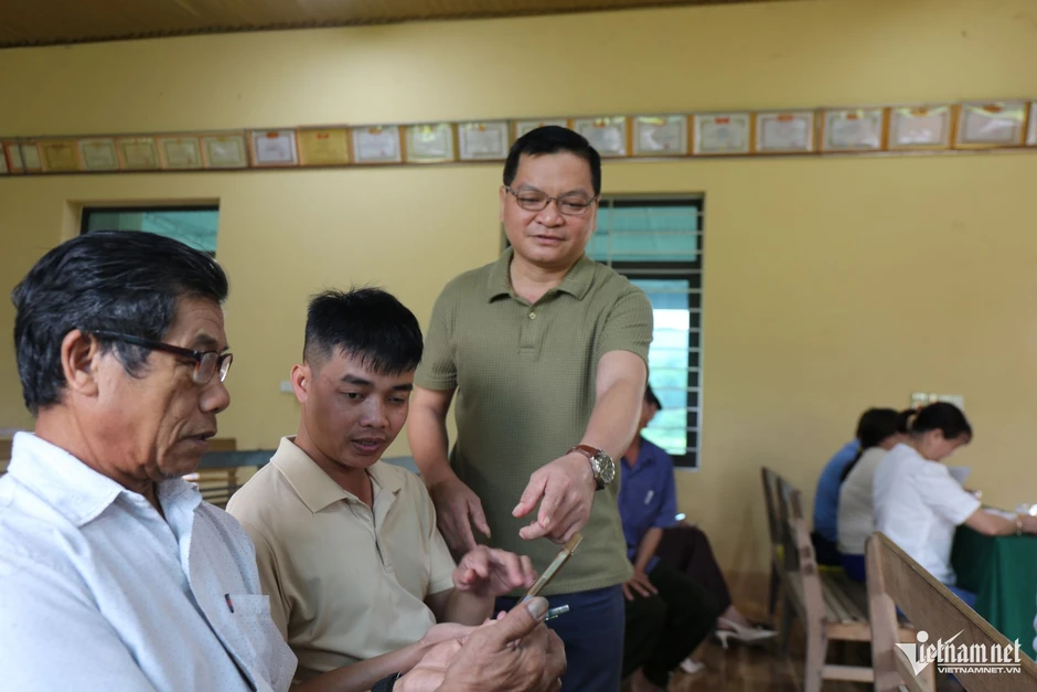95 năm miền tây Nghệ An có Đảng Những dòng họ nhiều thế hệ đi theo Đảng 95 năm miền tây Nghệ An có Đảng Những dòng họ nhiều thế hệ đi theo Đảng
