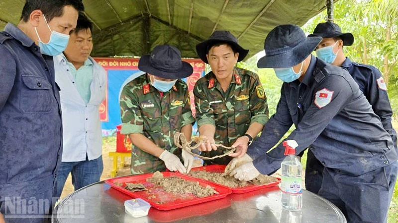 An Giang: Quy tập được 3 bộ hài cốt do người dân và cựu chiến binh cung cấp An Giang: Quy tập được 3 bộ hài cốt do người dân và cựu chiến binh cung cấp