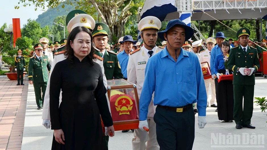 An Giang tổ chức lễ an táng 235 hài cốt liệt sĩ An Giang tổ chức lễ an táng 235 hài cốt liệt sĩ